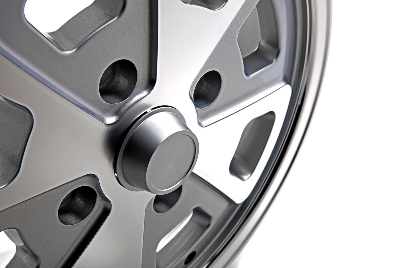 Leichtmetallrad
Alloy wheel
Jante en alliage
Felgi z lekkich met