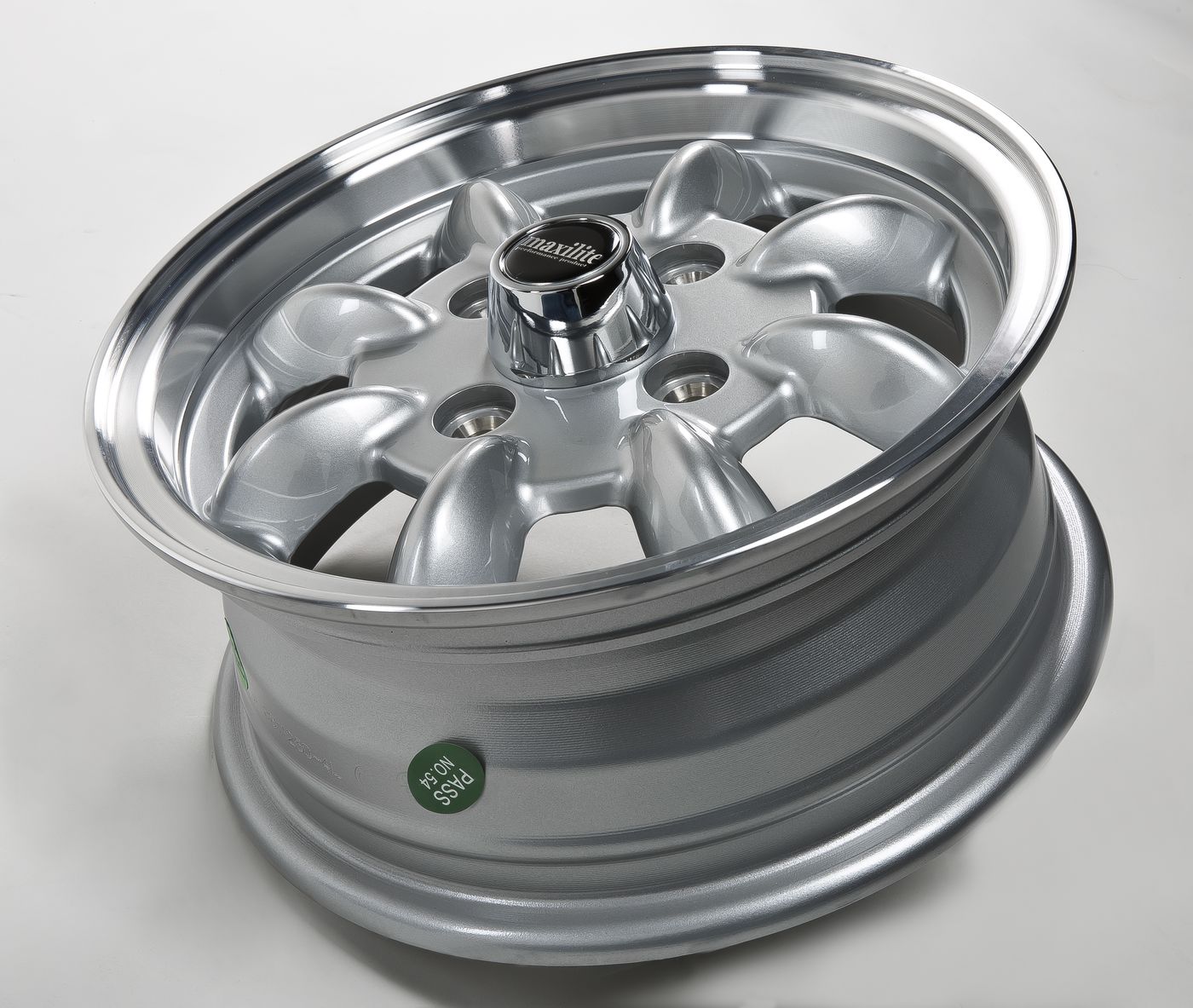 Leichtmetallrad
Alloy wheel
Jante en alliage
Felgi z lekkich met