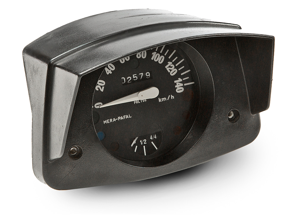 Tachometer
Speedometer
Tachymètre
Snelheidsmeter
Velocímetro
T