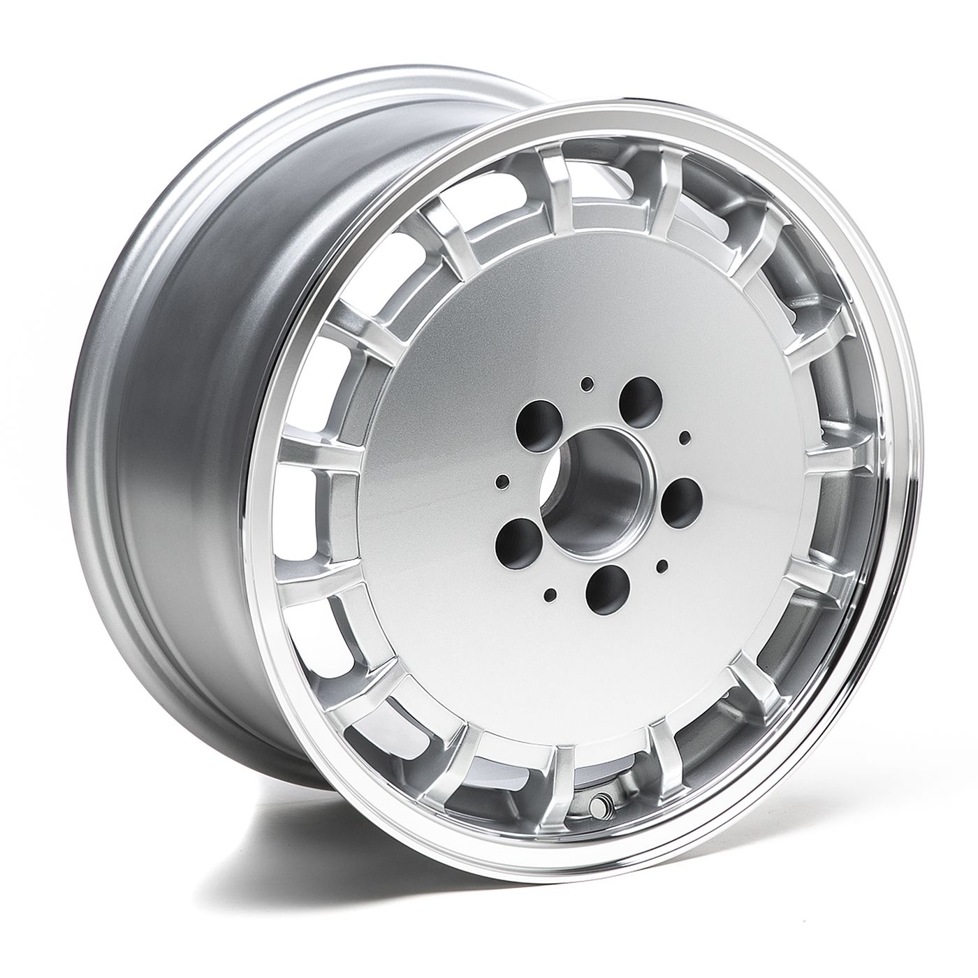 Leichtmetallrad
Alloy wheel
Jante en alliage
Felgi z lekkich met