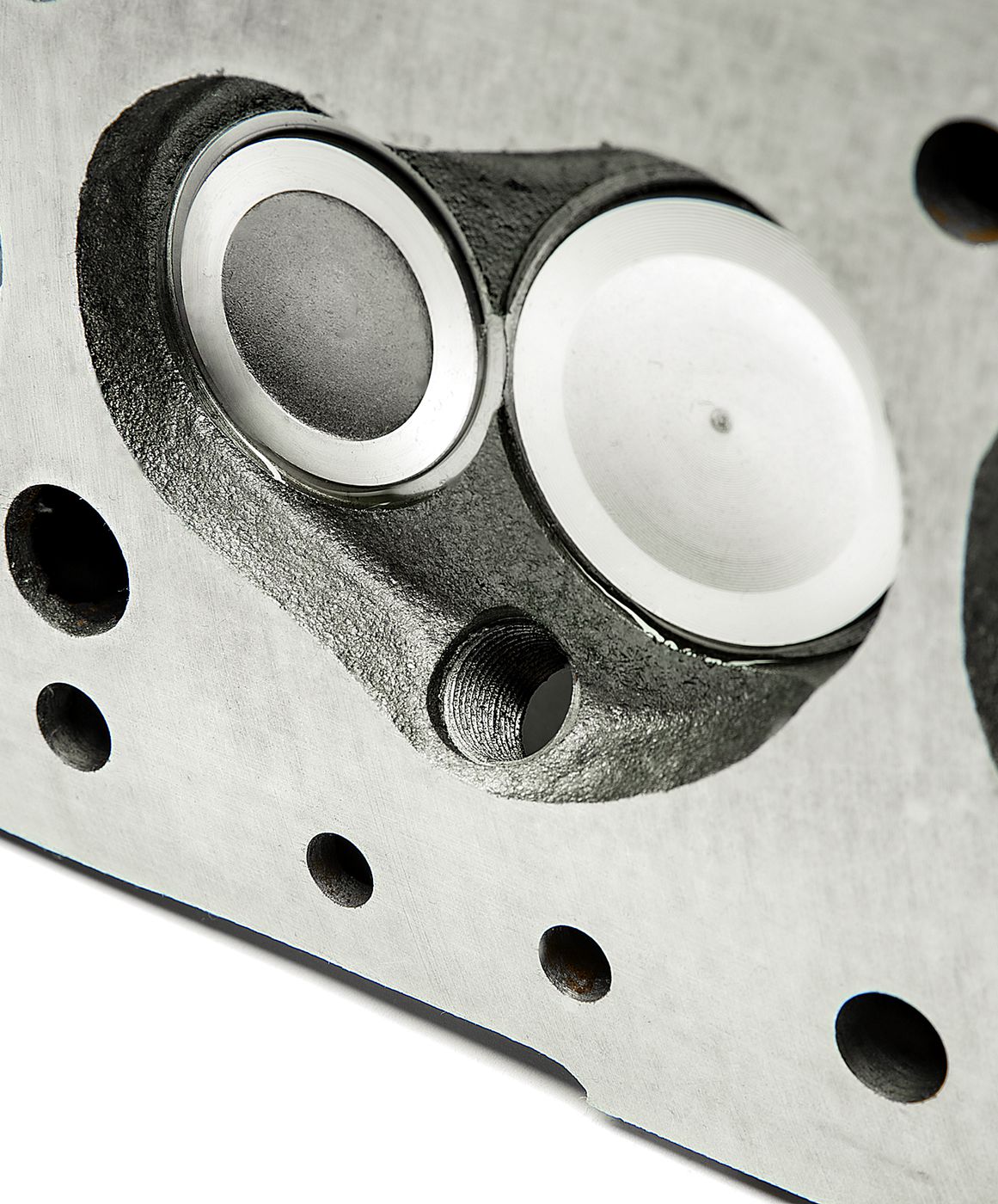 Zylinderkopf
Cylinder head
Culasse
Głowica cylindrowa
Cylinderk