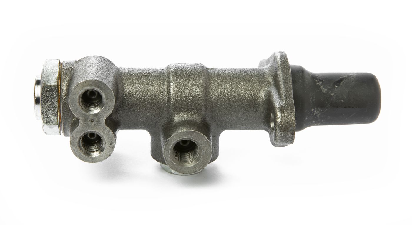 Hauptbremszylinder
Brake master cylinder
Maître-cylindre de fre