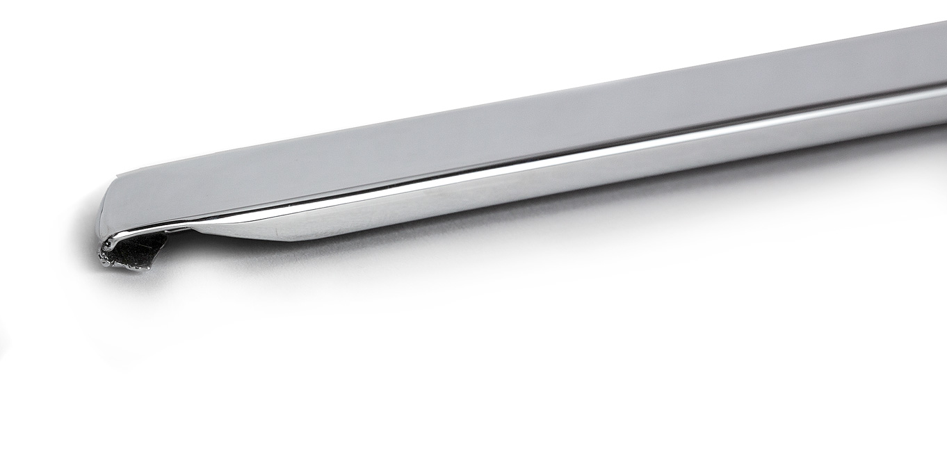 Chromblende
Chrome finisher
Enjoliveur chromé
Tulejka chromowa

