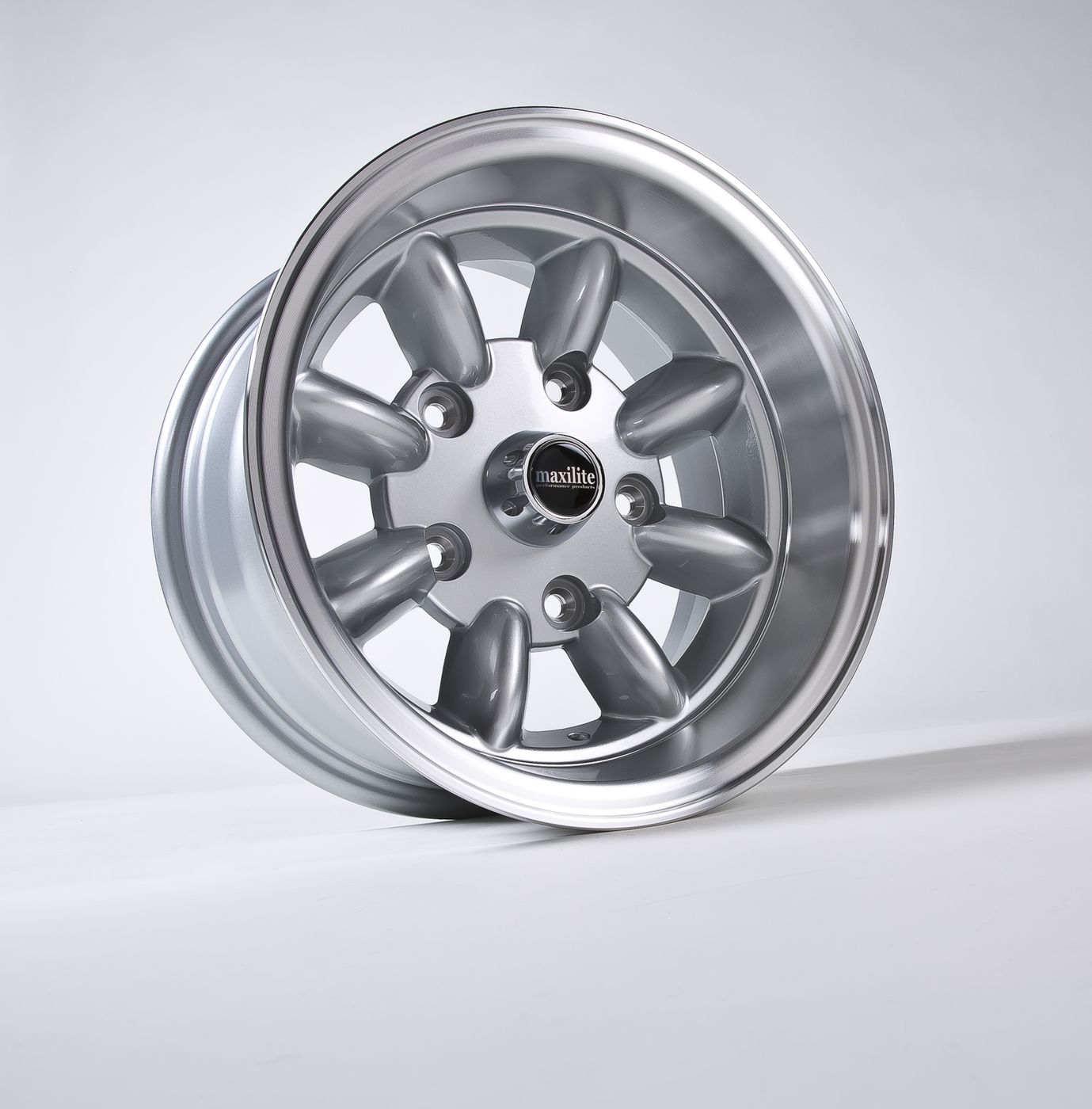 Leichtmetallrad
Alloy wheel
Jante en alliage
Felgi z lekkich met