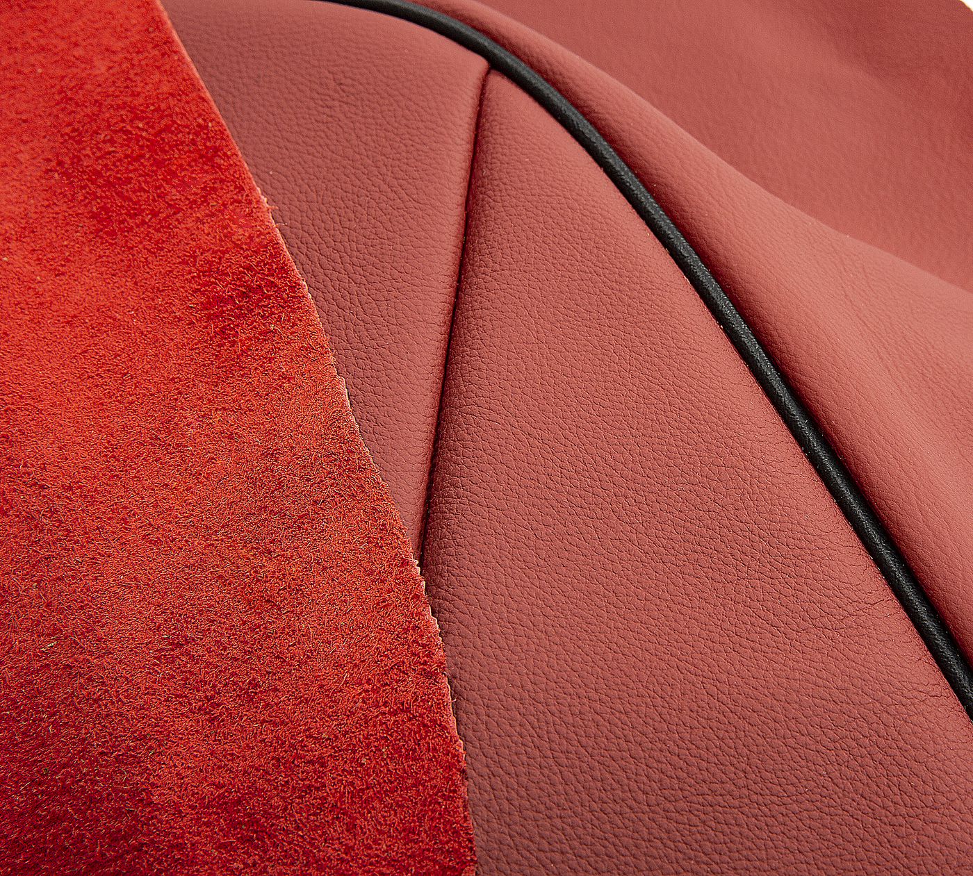 Ledersitzbezüge
Leather seat covers
Housses de siège en cuir
L