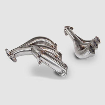 Exhaust manifold - 6 cylinder models