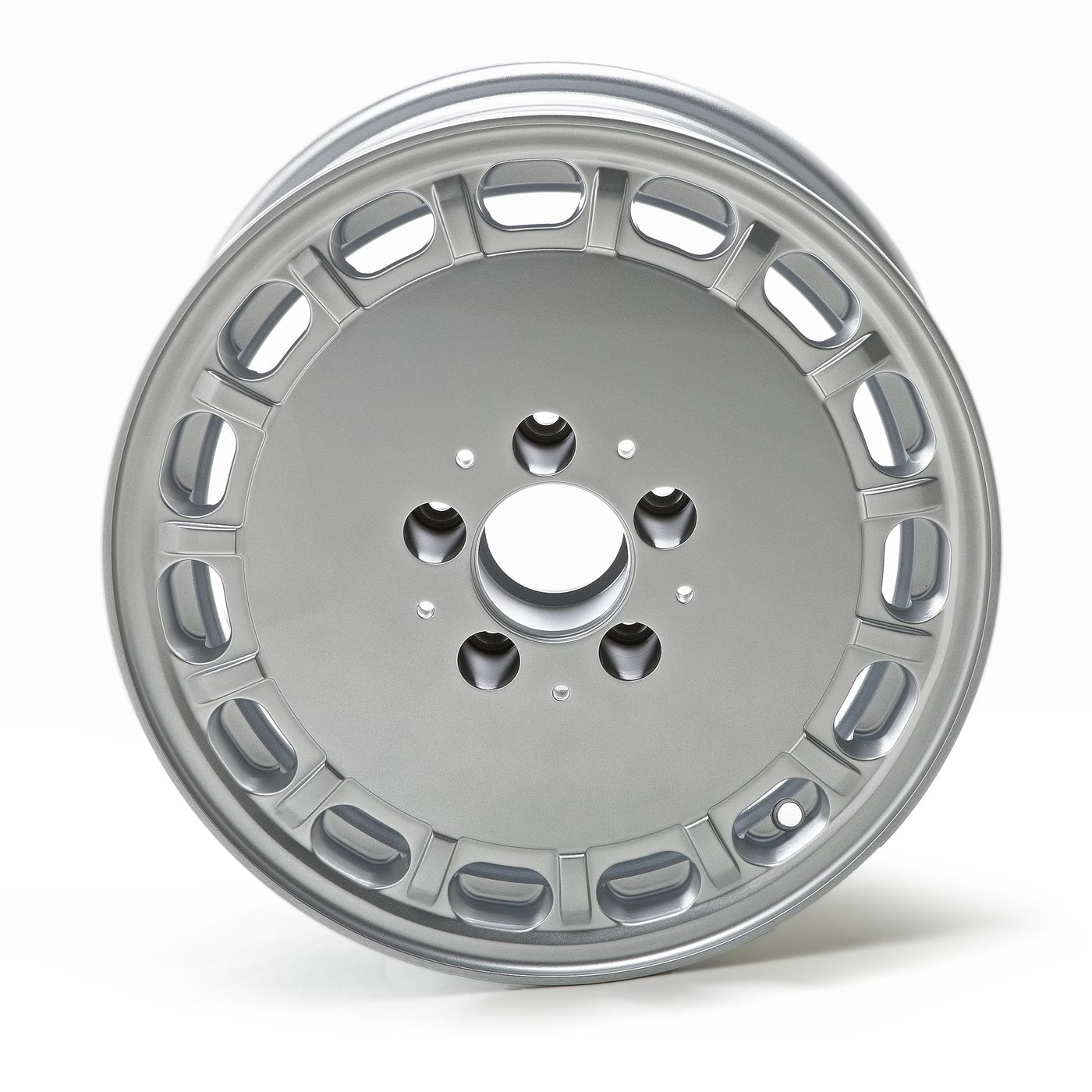 Leichtmetallrad
Alloy wheel
Jante en alliage
Felgi z lekkich met