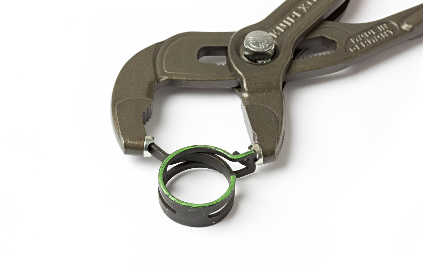 Federbandschellenzange
Spring hose clamp pliers
Pince à collier