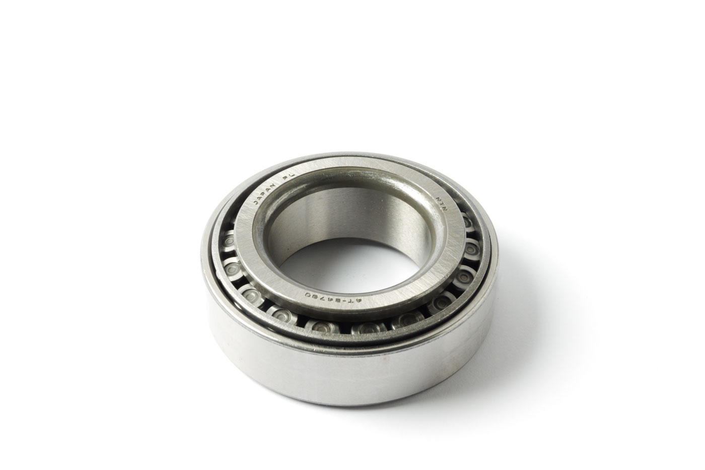 Kegelrollenlager
Tapered roller bearing
Cónico de rodillos