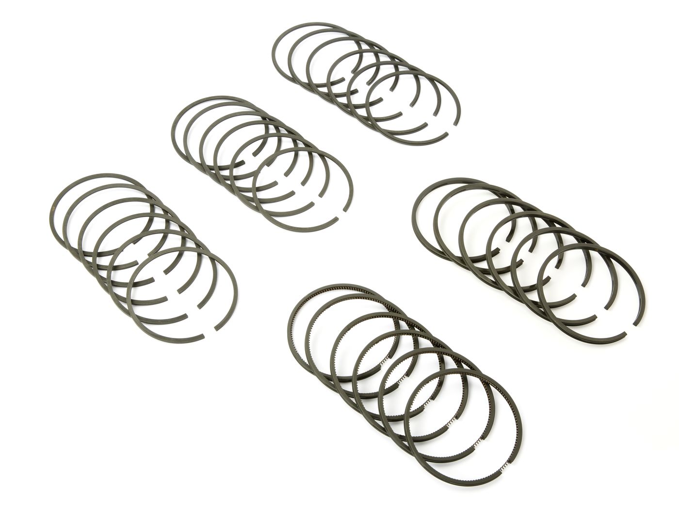 Satz Kolbenringe
Piston ring set
Set de segments de pistons
Jueg