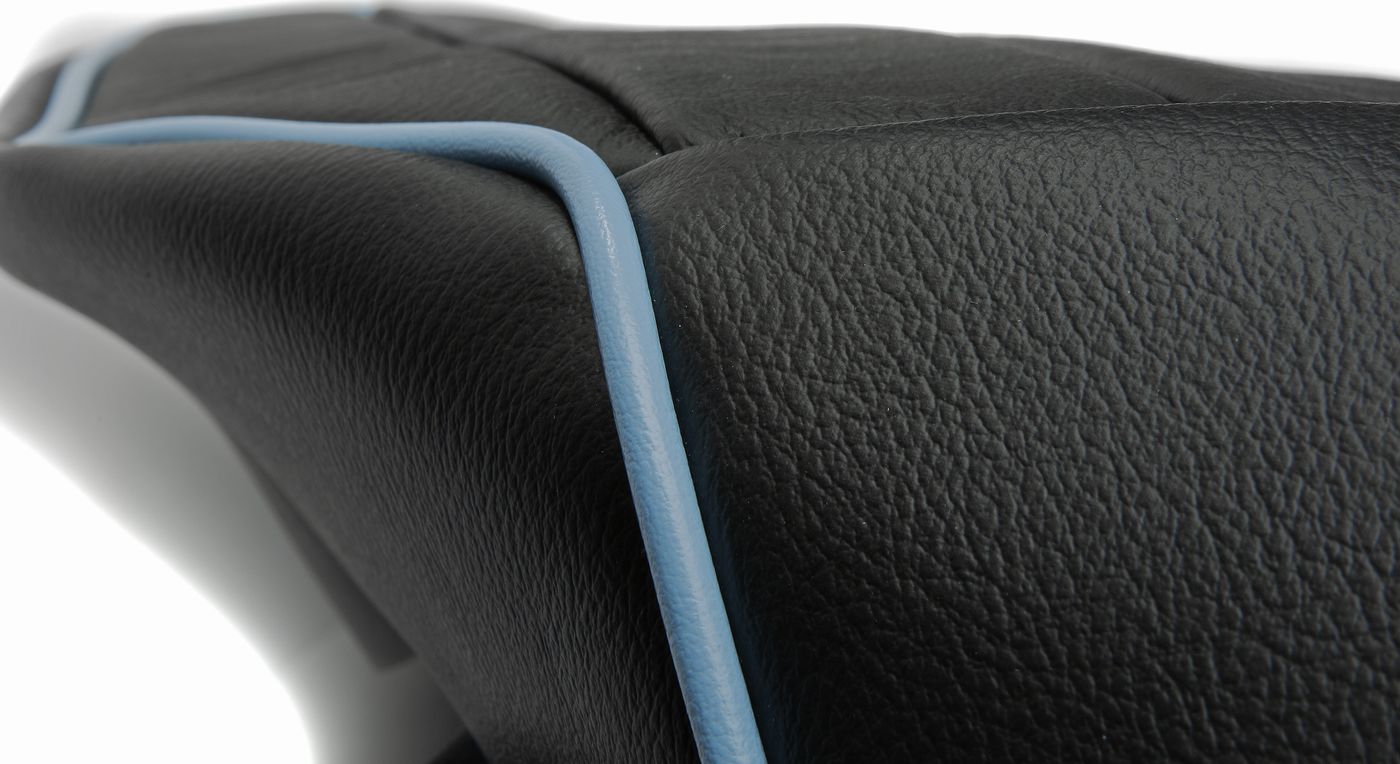 Ledersitzbezüge
Leather seat covers
Housses de siège en cuir
L