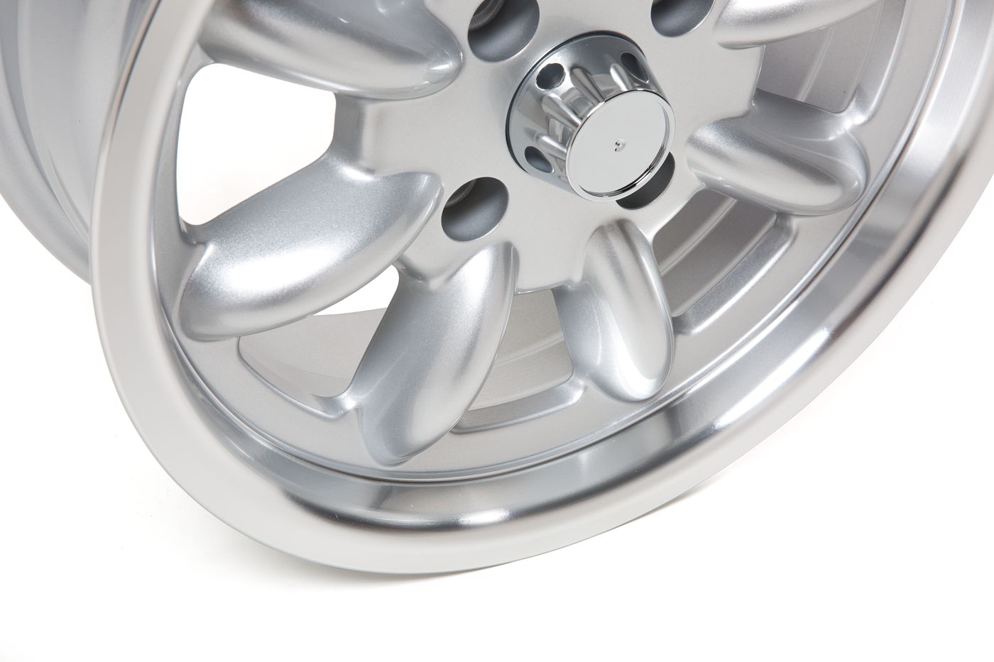 Leichtmetallrad
Alloy wheel
Jante en alliage
Felgi z lekkich met