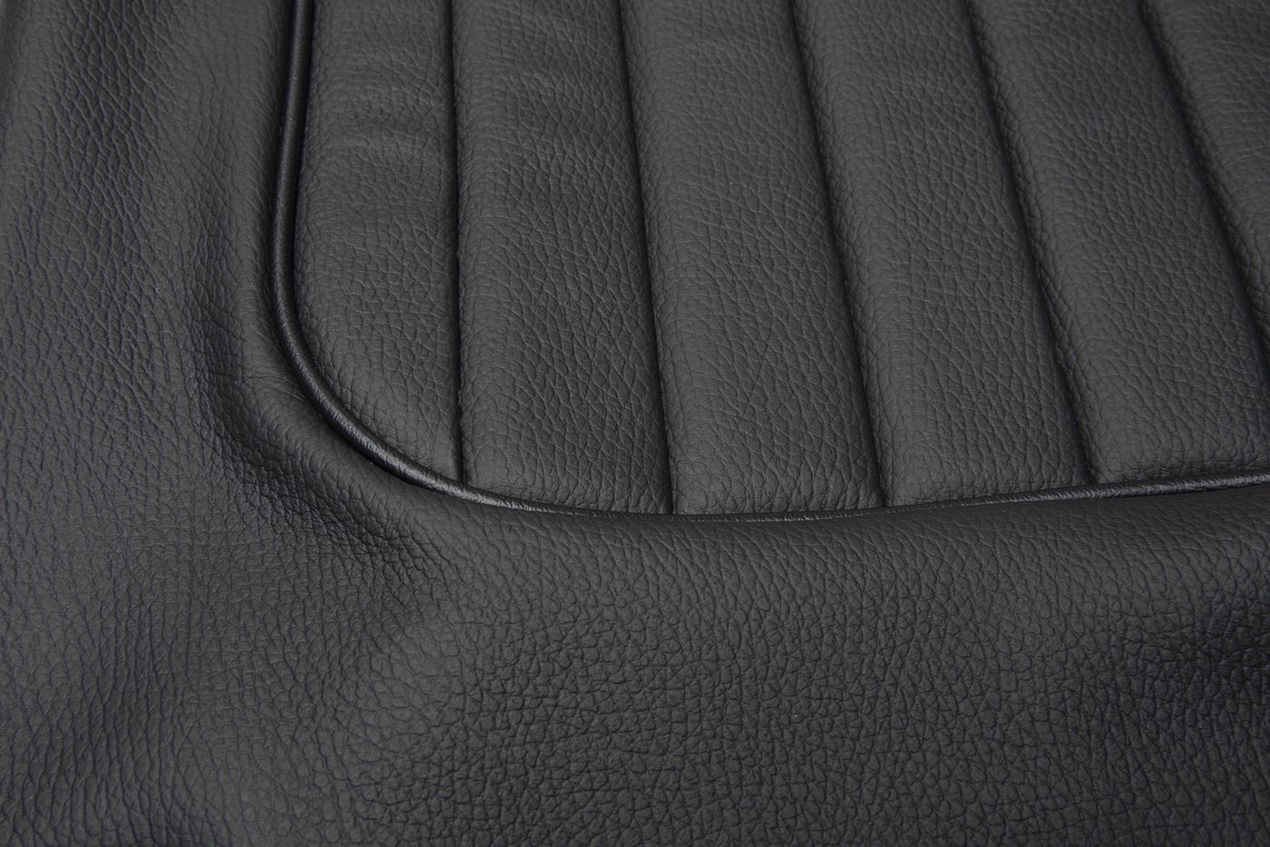 Ledersitzbezüge
Leather seat covers
Housses de siège en cuir
L