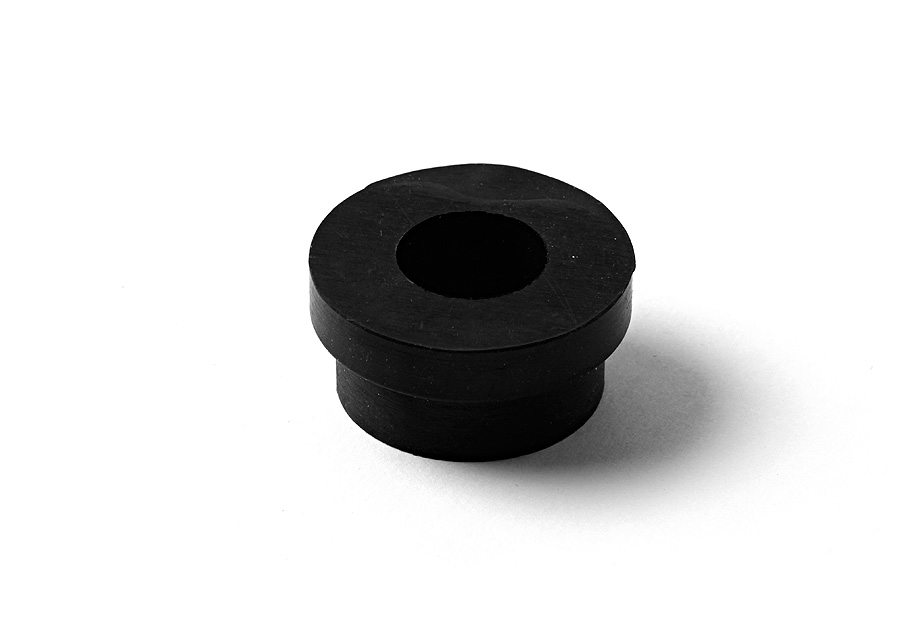 Gummibuchse
Rubber bush
Douille en caoutchouc
Tulejka gumowa
