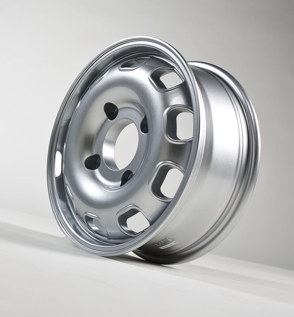 Leichtmetallrad
Alloy wheel
Jante en alliage
Felgi z lekkich met