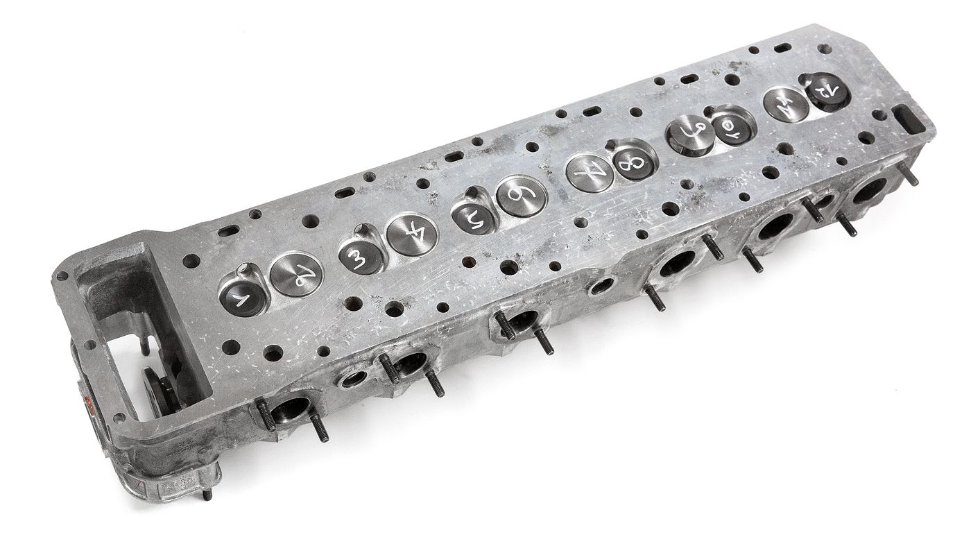 Zylinderkopf
Cylinder head
Culasse
Głowica cylindrowa
Cylinderk