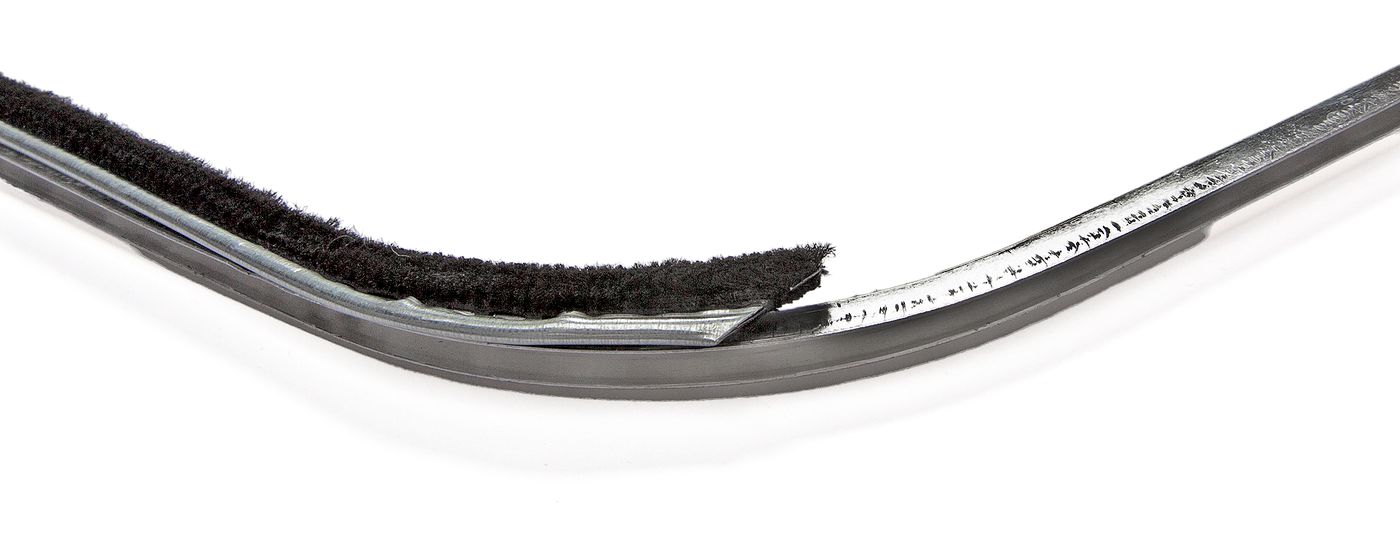 Chromrahmen
Chrome frames
Jeu de cadres chromés
Struttura croma
