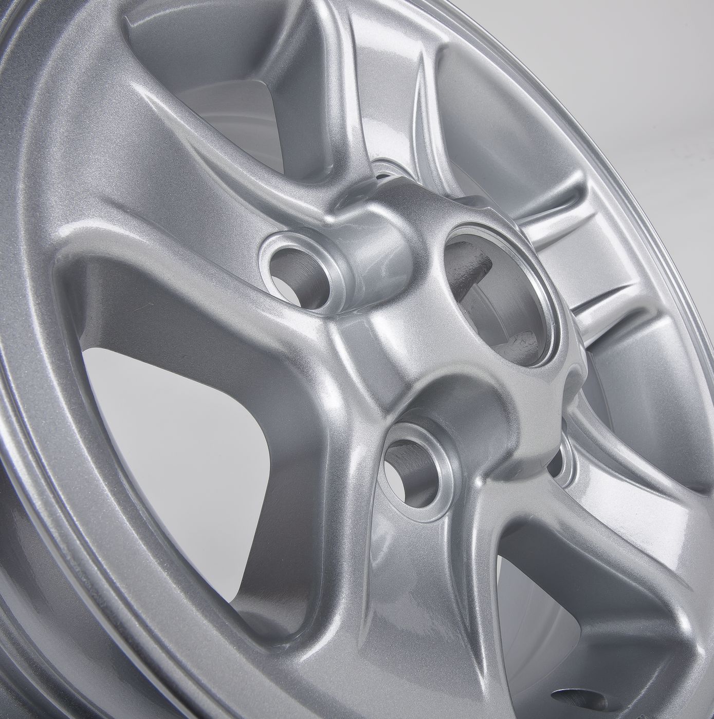 Leichtmetallrad
Alloy wheel
Jante en alliage
Felgi z lekkich met