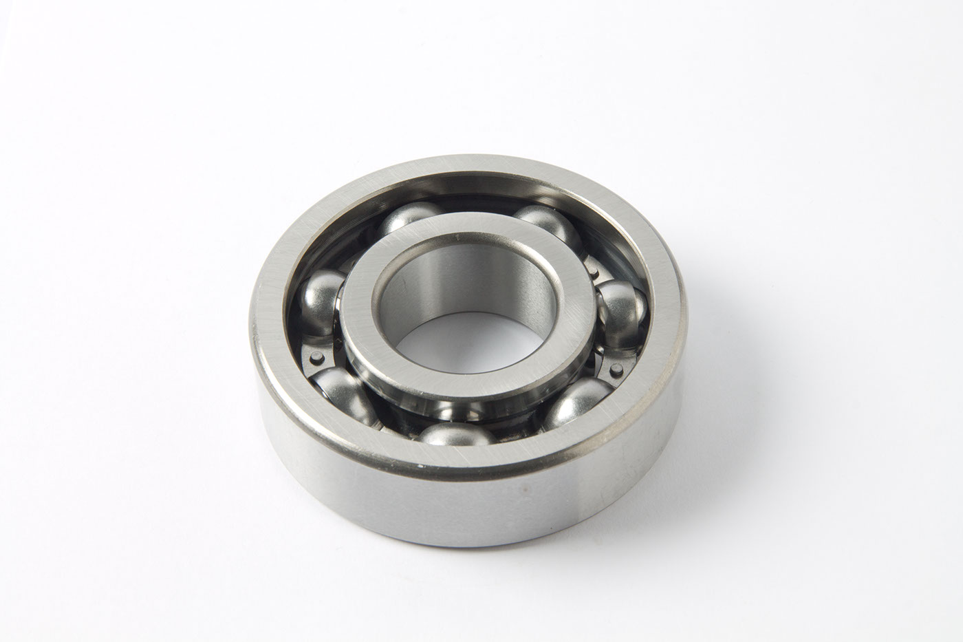 Radlager
Wheel bearing
Roulement de roue
Cargador de ruedas 