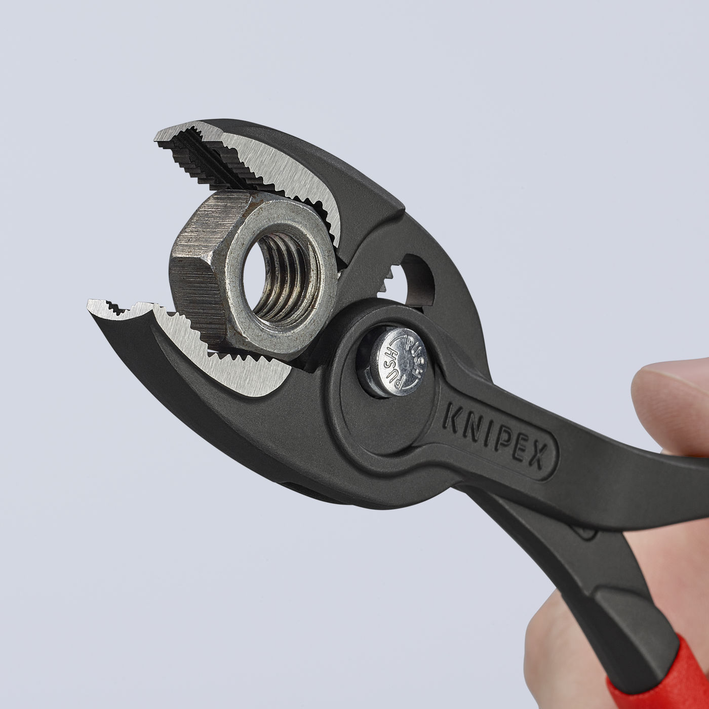 Frontgreifzange
Slip joint pliers
Pince multiprice frontale
Voor