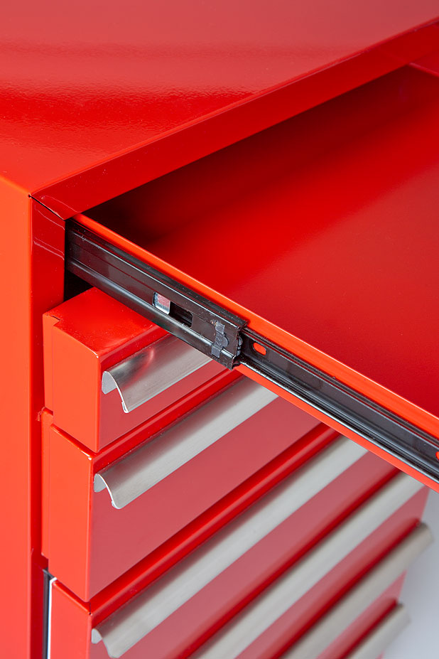 Roller tool cabinet