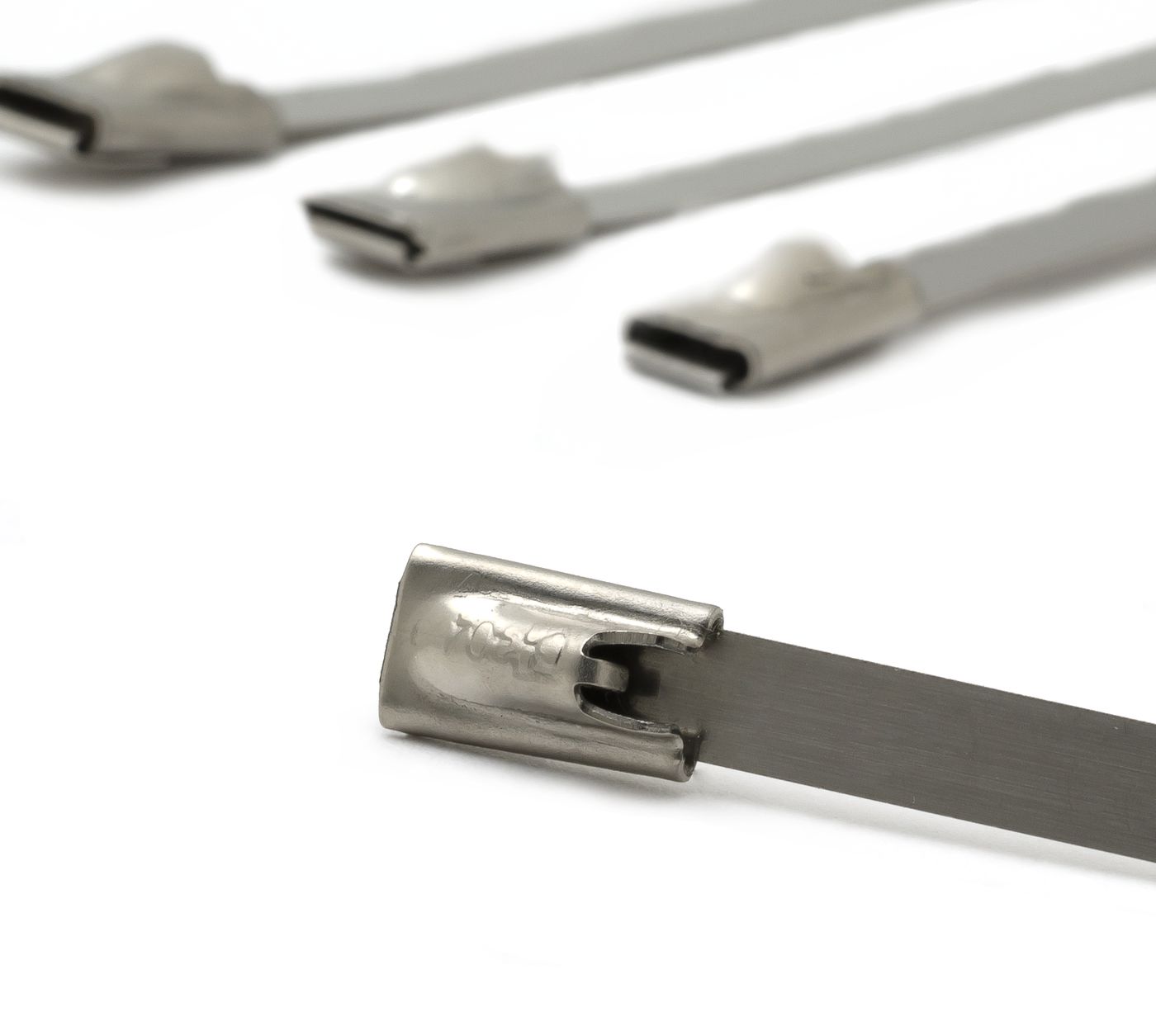 Kabelbinder
Cable strap
Collier de câble
Tirante de cables
Fasc