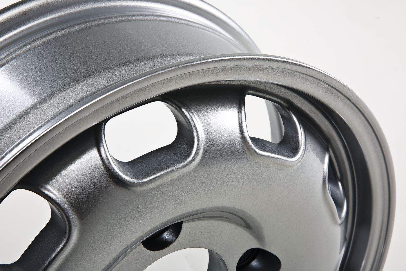 Leichtmetallrad
Alloy wheel
Jante en alliage
Felgi z lekkich met