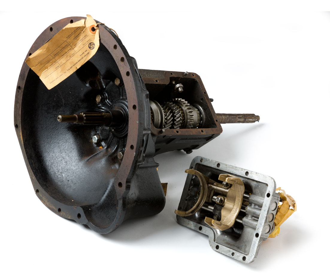 Schaltgetriebe
Manual gearbox
Transmission
Skrzynia biegów
Vers