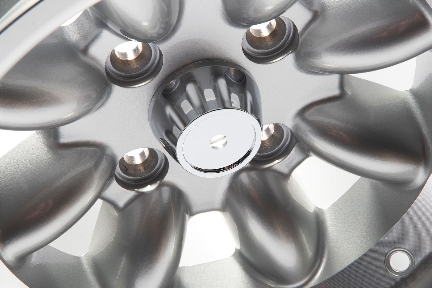 Leichtmetallrad
Alloy wheel
Jante en alliage
Felgi z lekkich met