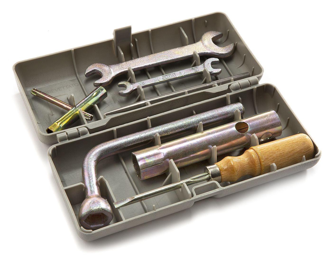 Bordwerkzeugsatz
On board tool kit
Set d'outils de bord
Gereedsc