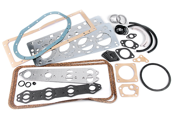 Engine gasket set