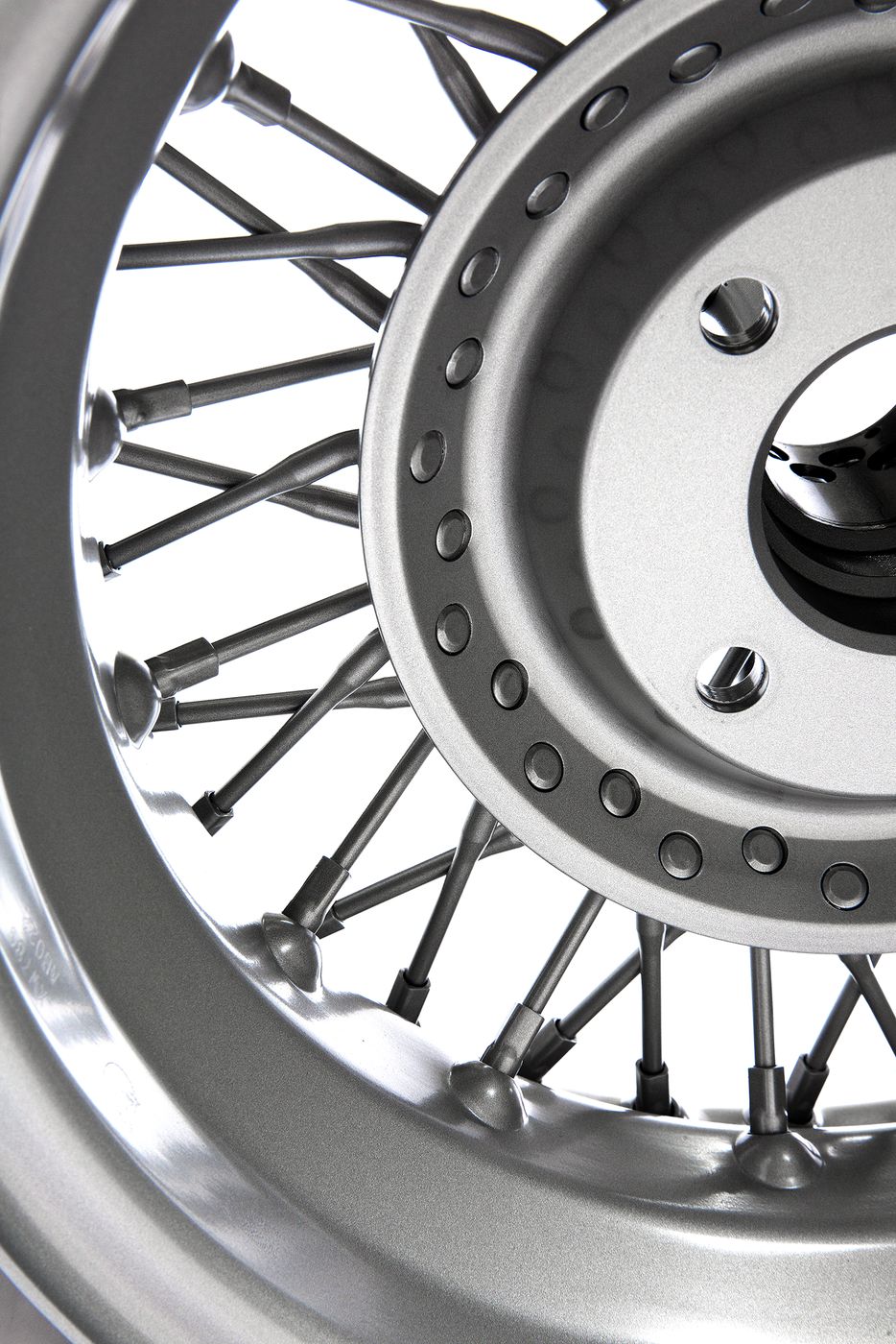 Speichenrad
Wire wheel
Roue à rayons
Koła szprychowe
Spaakwiel
