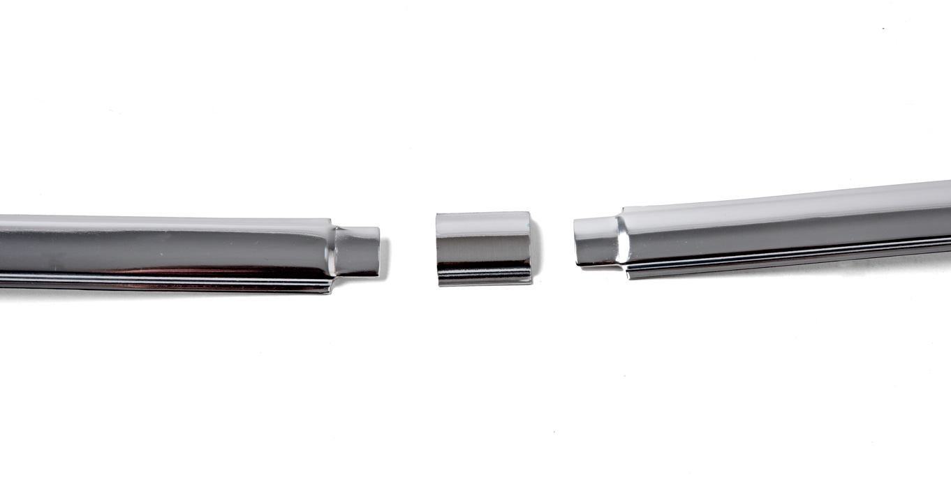 Chromleisten
Chrome mouldings
Baguettes chromées