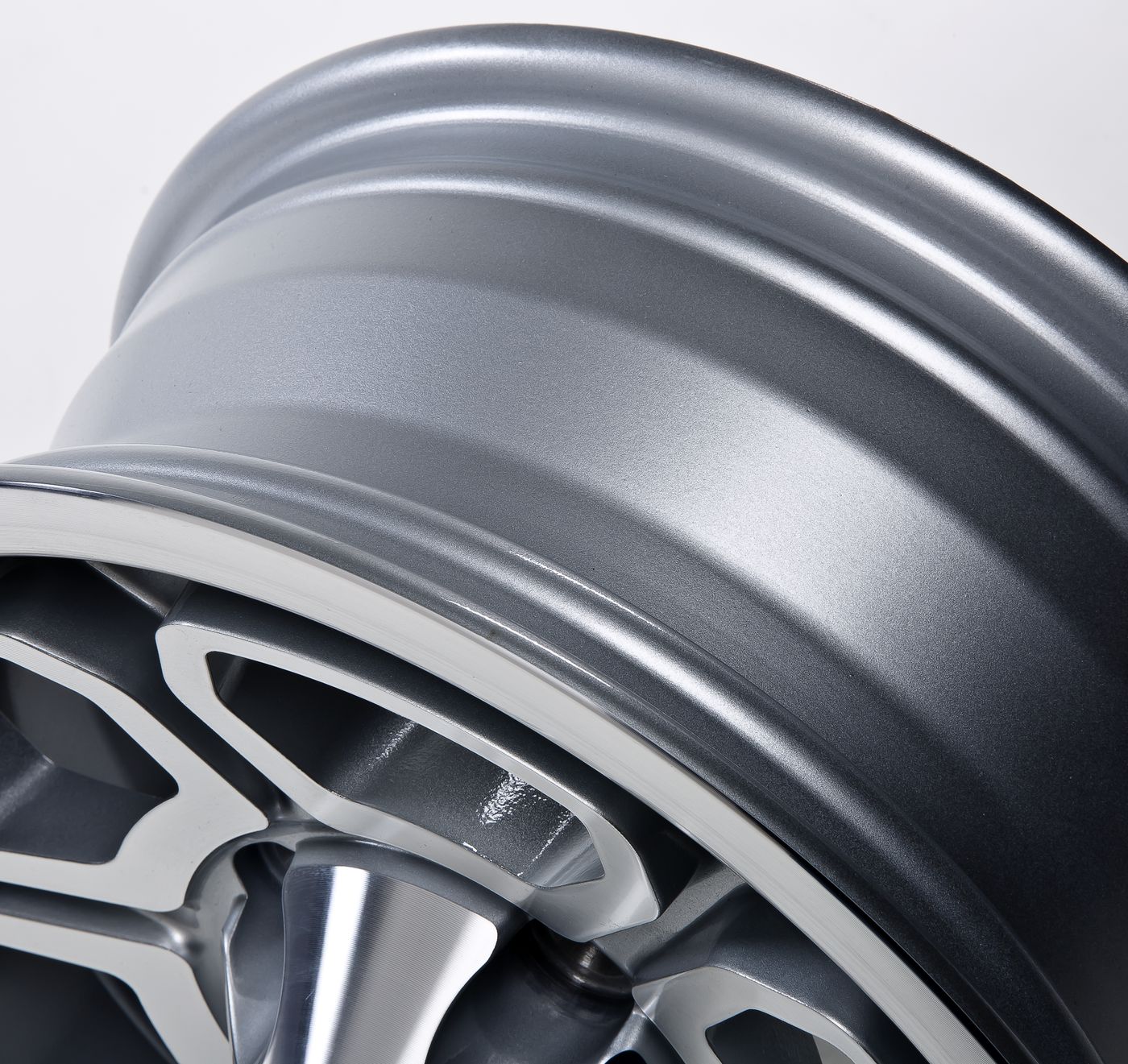 Leichtmetallrad
Alloy wheel
Jante en alliage
Felgi z lekkich met