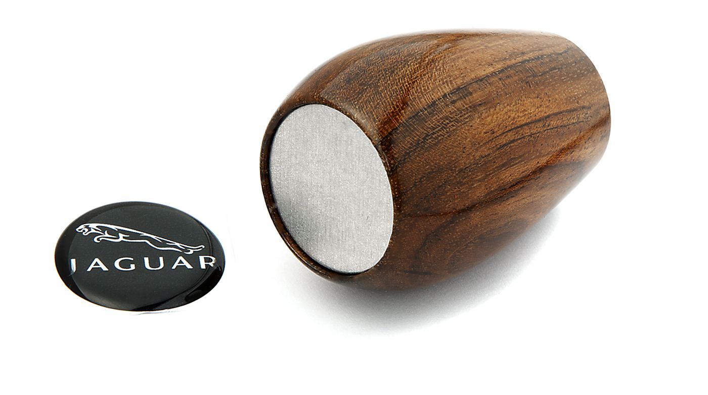 Schaltknauf
Gear knob
Pommeau sélecteur
Drewniany trzonek skrzy