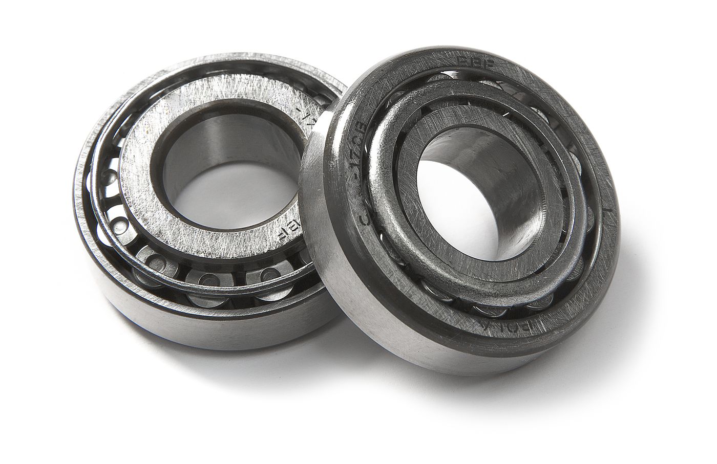 Kegelrollenlager
Tapered roller bearing
Butée à rouleaux coniq