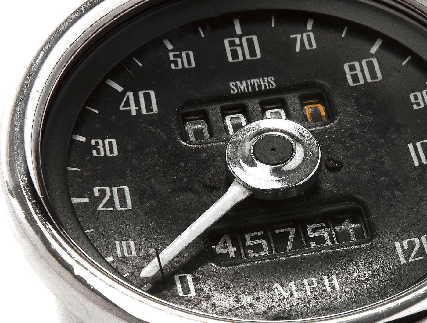 Tachometer
Speedometer
Tachymètre
Snelheidsmeter
Velocímetro
T