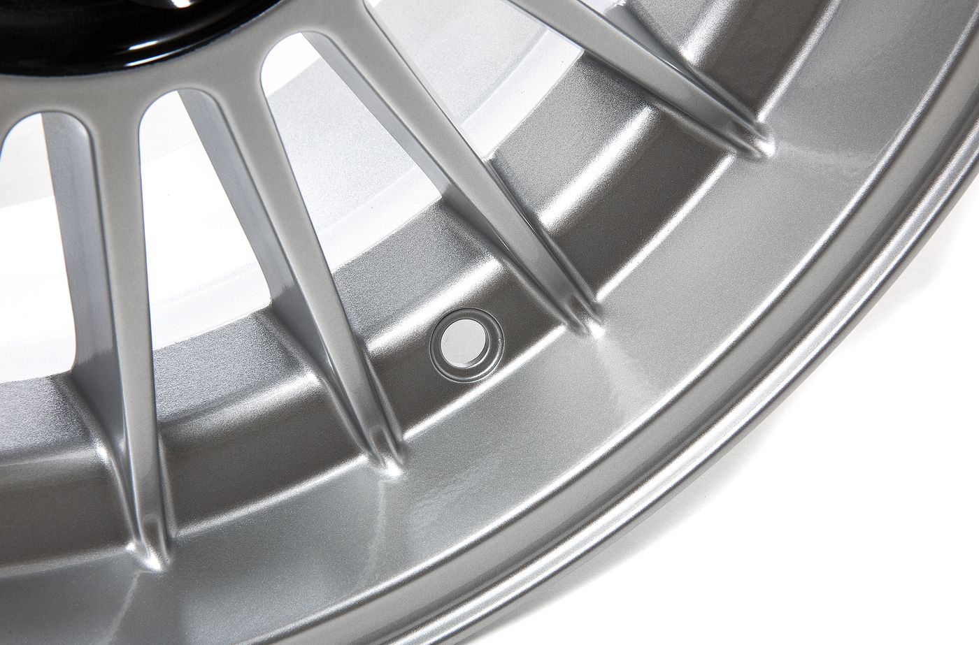 Leichtmetallrad
Alloy wheel
Jante en alliage
Felgi z lekkich met