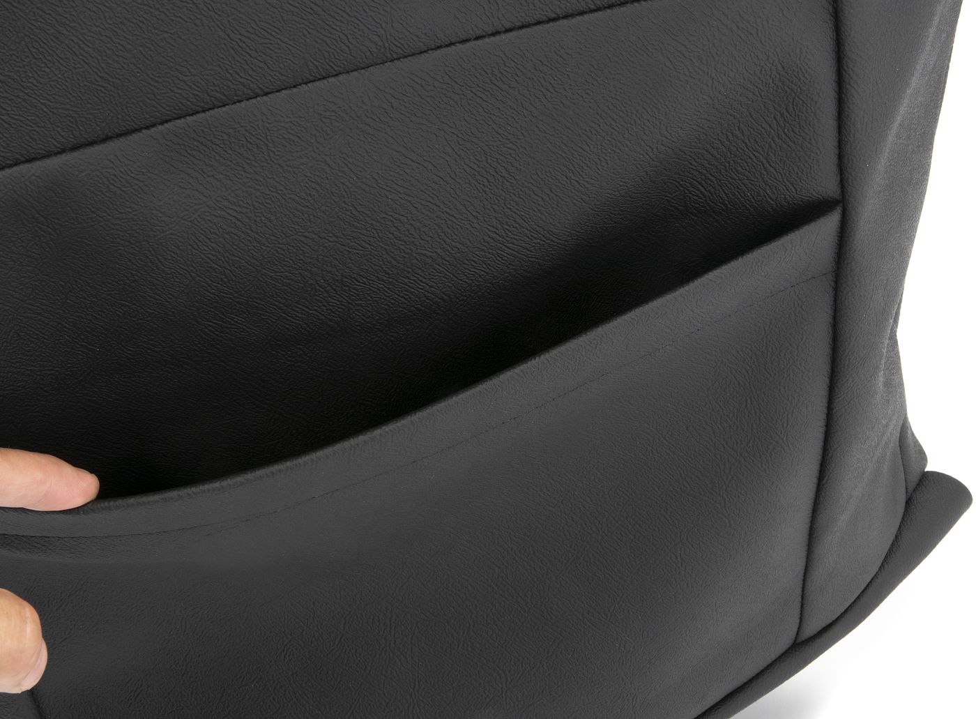 Ledersitzbezüge
Leather seat covers
Housses de siège en cuir
L