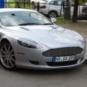 DB9 (2004-2016)