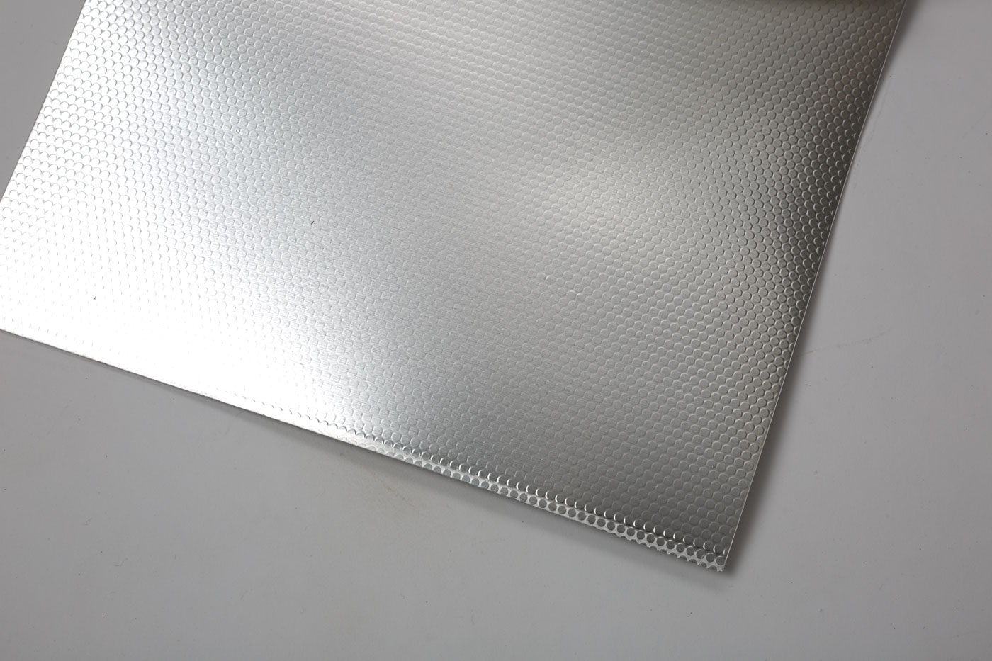 Aluminiumblech
Aluminium sheet
Tôle d'aluminium