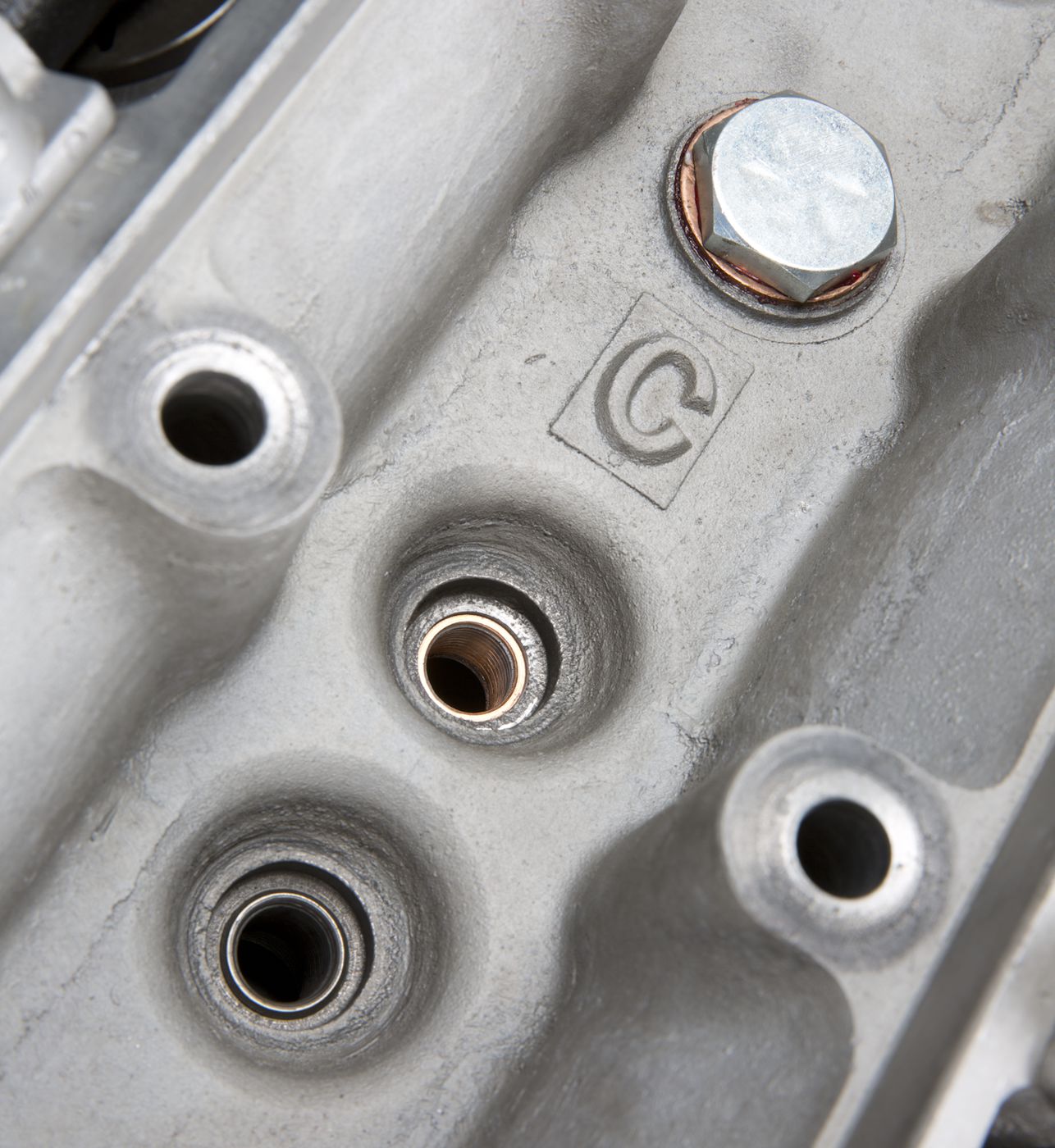 Zylinderkopf
Cylinder head
Culasse
Głowica cylindrowa
Cylinderk