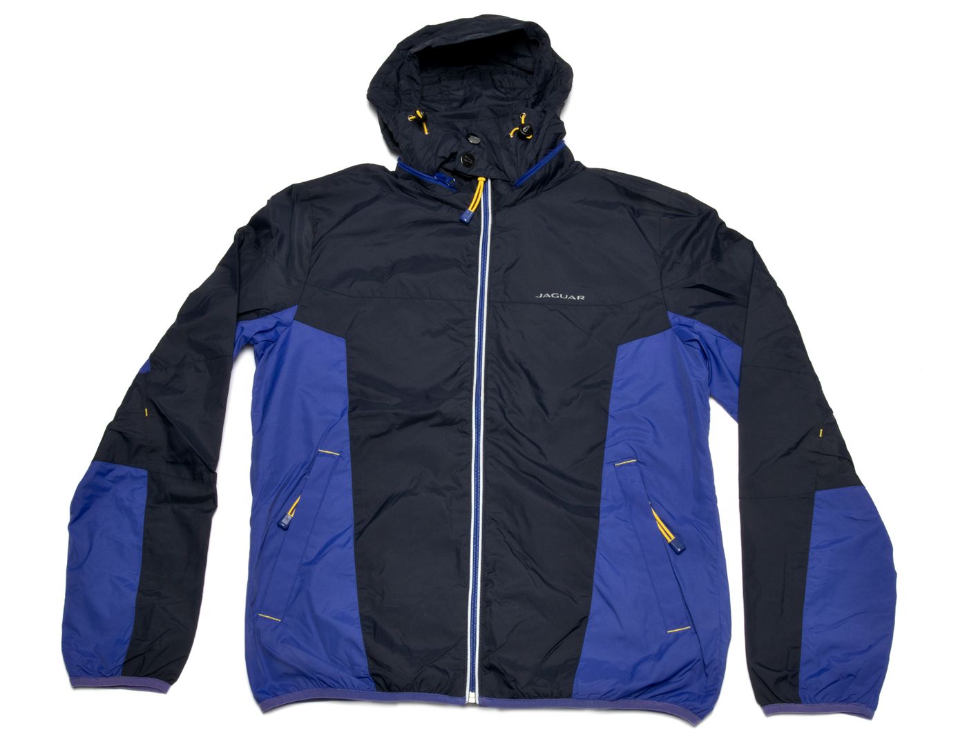 Regenjacke
Waterproof jacket
Veste imperméable