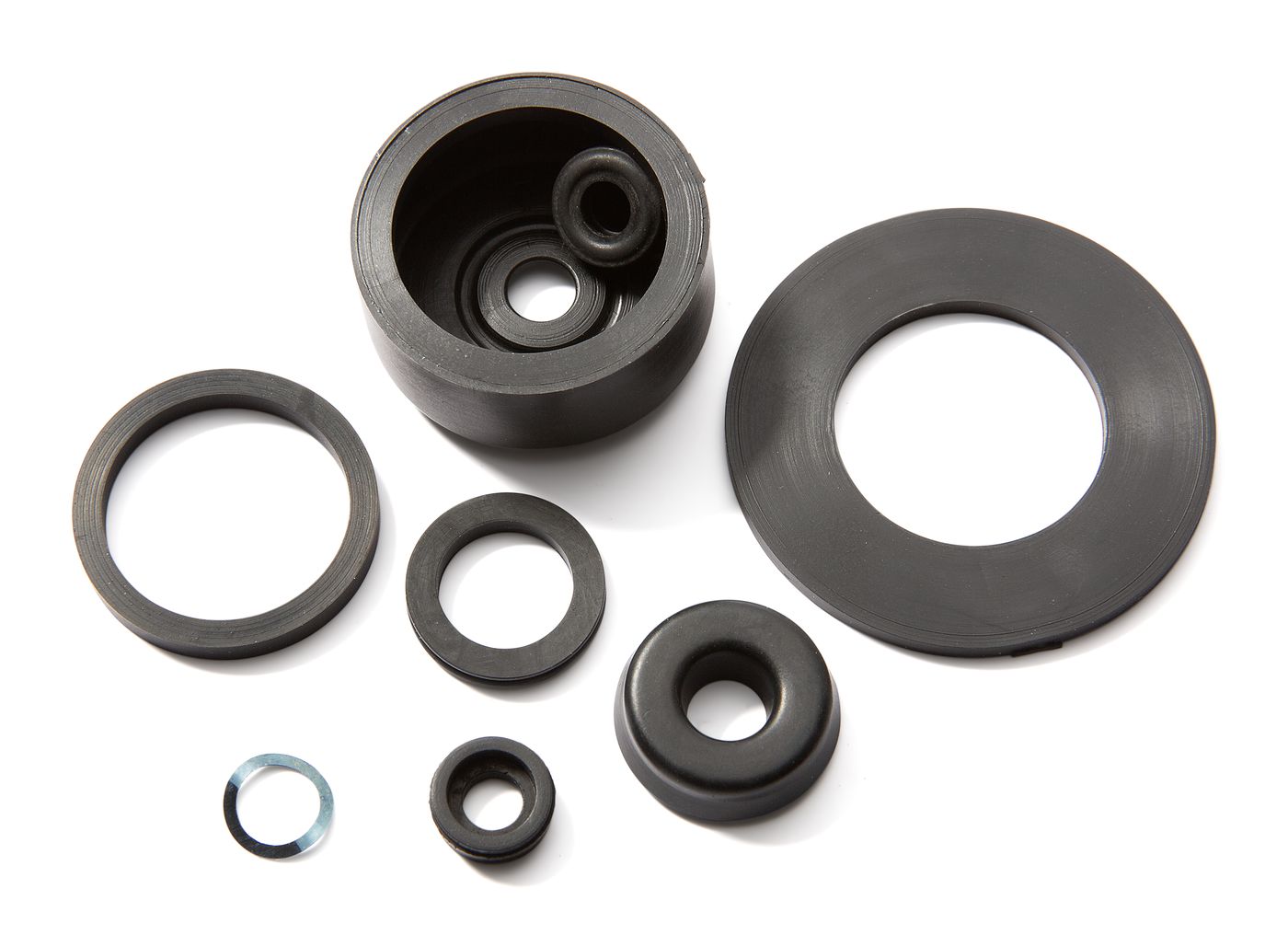 Set guarnizioni pompa freno Dichtsatz Hauptbremszylinder
Seal kit brake master cylinder
Kit