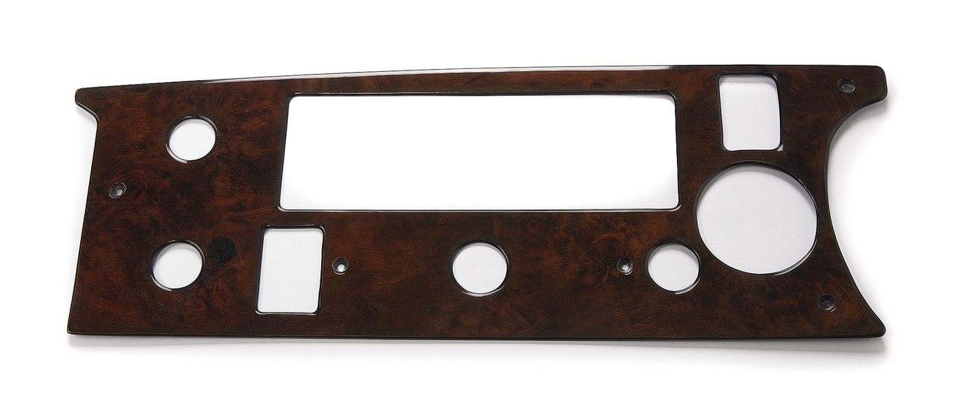 Holz-Armaturenbrett
Wood dashboard
Tableau de bord en bois
Drewn