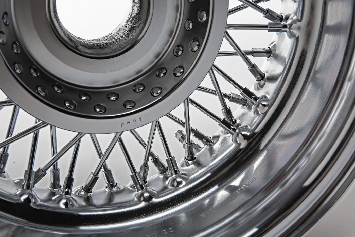Speichenrad
Wire wheel
Roue à rayons
Koła szprychowe
Spaakwiel