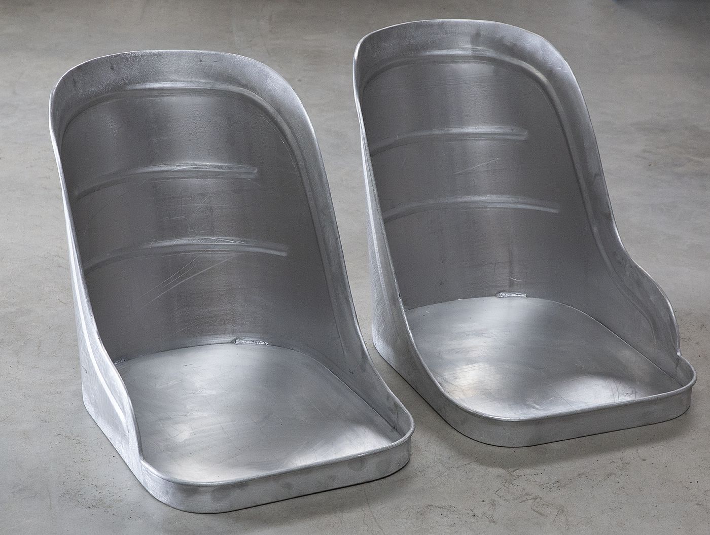 Schalensitze
Bucket seats
Sièges coquille
Asientos de cascar