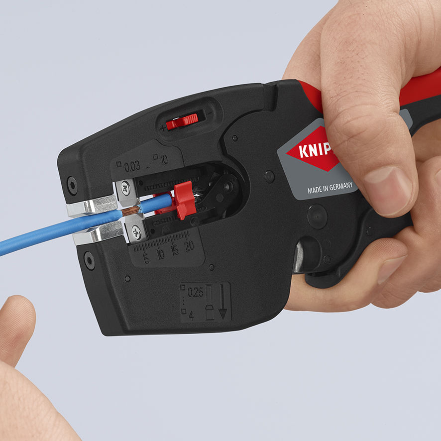 Elektriker-Multiwerkzeug
Multi-Tool for Electricians
Outil multi