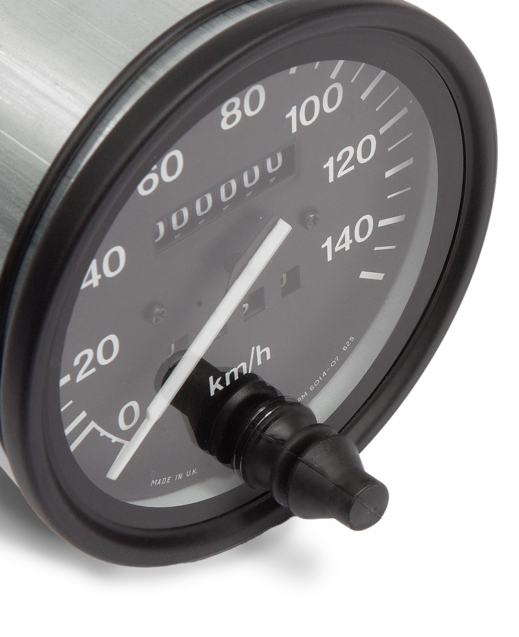 Tachometer
Speedometer
Tachymètre
Snelheidsmeter
Velocímetro
T