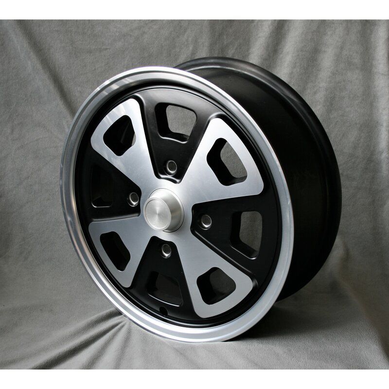 Leichtmetallrad
Alloy wheel
Jante en alliage
Felgi z lekkich met